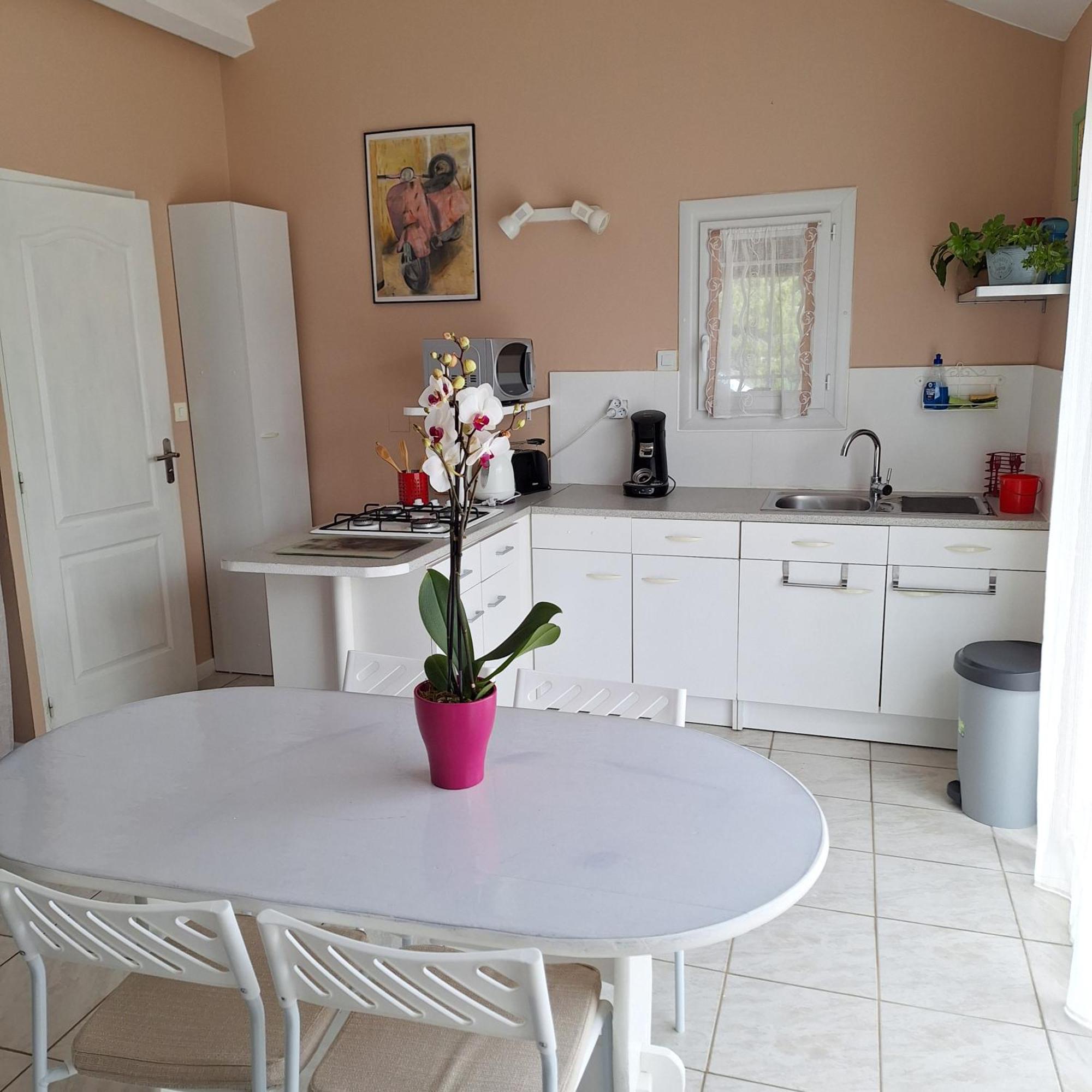 Casetta Provenzale Garéoult Extérieur photo