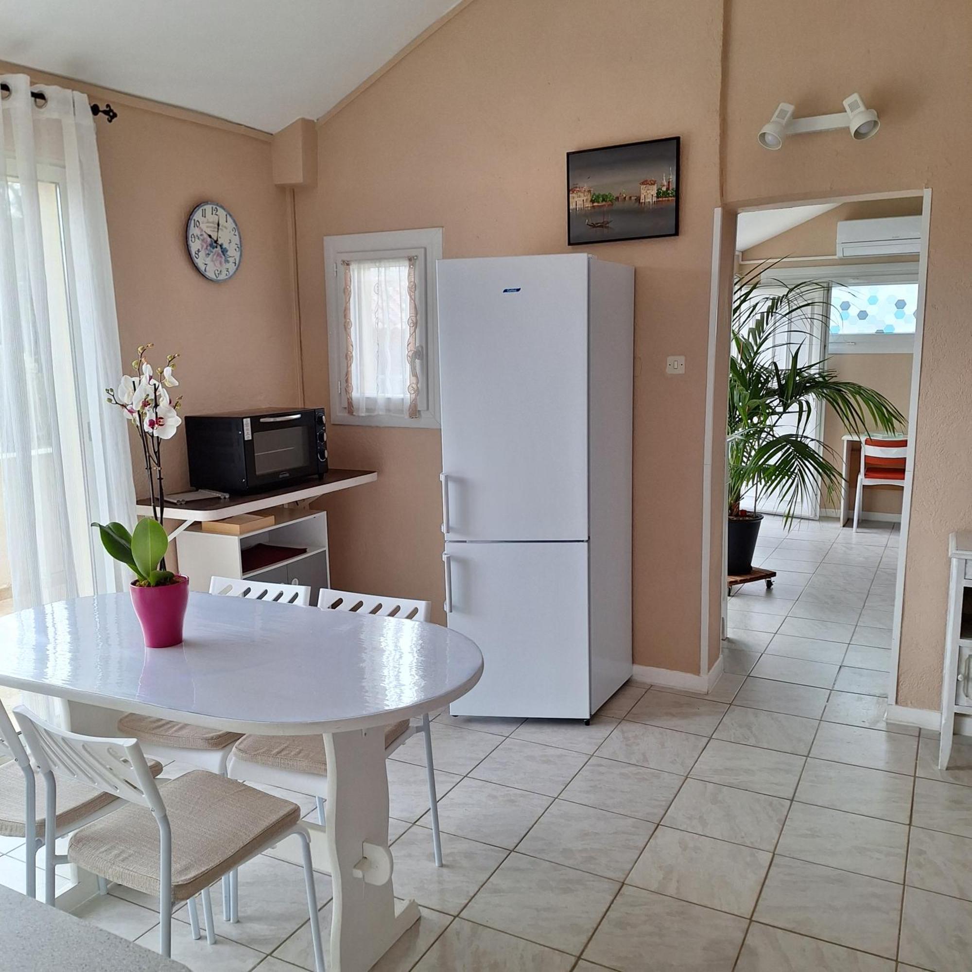 Casetta Provenzale Garéoult Extérieur photo